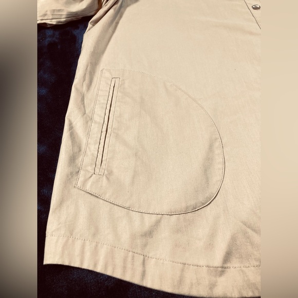 Joan Rivers Light Tan Square Button Blouse w Pockets, size Large - Picture 3 of 6